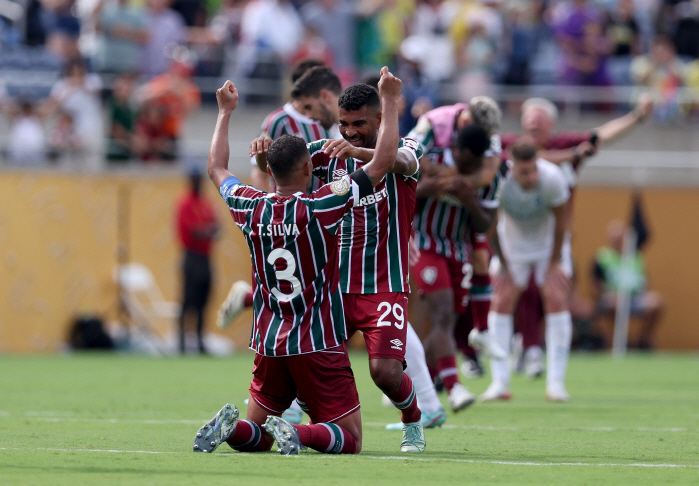 Fluminense quenched oil money gusts. Club World Cup first semi-finals