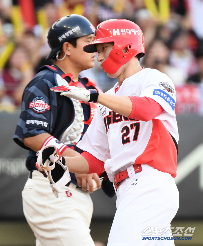 Humiliating white flag surrender 8 runs worst throw → 0-13 complete defeat...ERA 11.91 Lotte ace Oh My