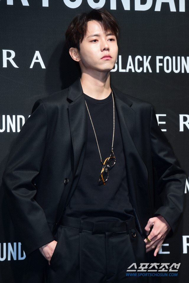 Joo Woo-jae was kicked out of YG Entertainment..I'm outraged by the agency's controversy. I don't think it's my foot