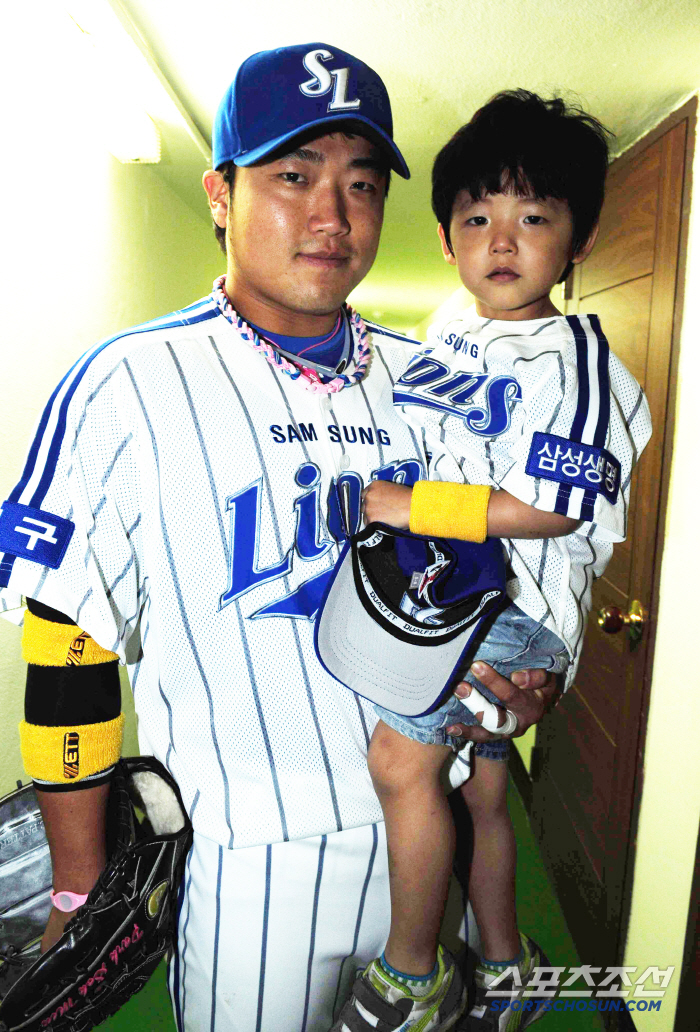 Park Seok-min's son grew up this well. Handsome fish-shaped bun son than his father, Bukil High School's Park Joon-hyun, Cheongryonggi's first appearance (Cheongryonggi site)