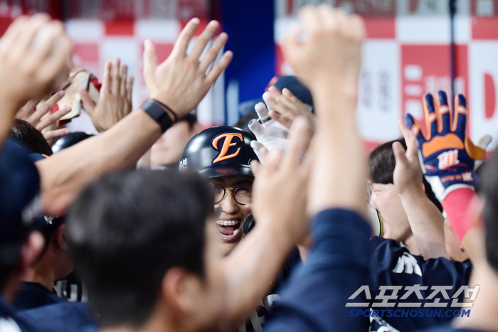  Chae Eun-sung's come-from-behind two-run shot after 2 outs in the 8th inning