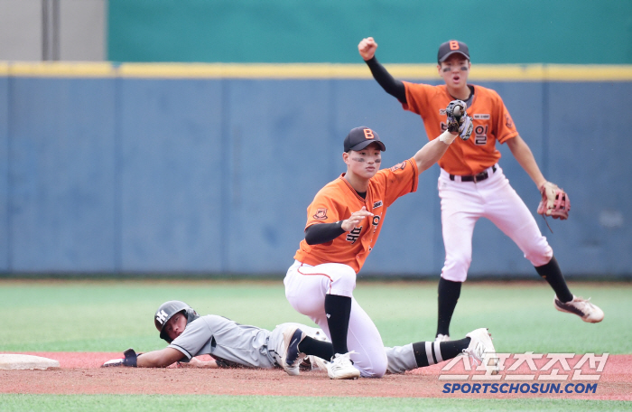  Cho Moo-kyung failed to steal the stolen base