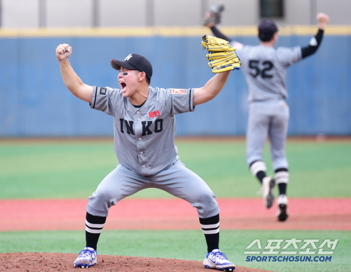  Incheon High School Lee Taeyang, we're going to the quarterfinals of the Blue Dragon Flag