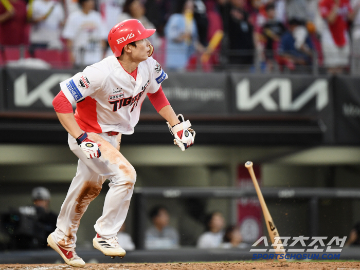  Kim Ho-ryeong explodes with a full base in the fifth inning