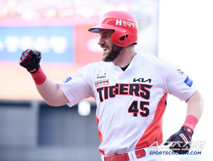  Wisdom and Ko Jong-wook followed by a back-to-back home run