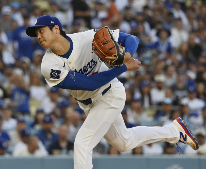 162.4km fastball bang! Ohtani was perfect again on his birthday, with 3K 1 hit in 2 innings