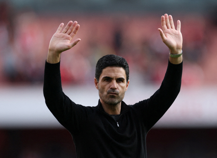 Arsenal head coach Arteta, are you a Chelsea spy?Another attempt to recruit an ambiguous B-list player has reached an individual agreement