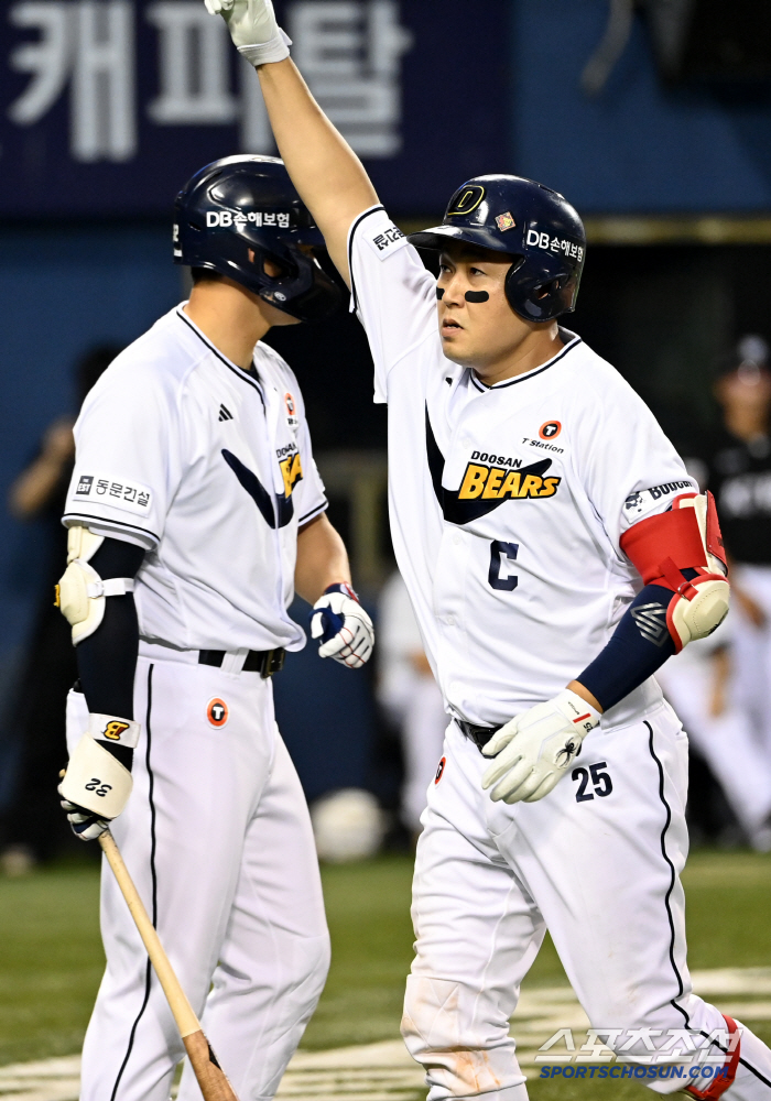 Doosan Captain Yang Eui-ji is stronger today.. I'm glad I sent player Kim Jae-ho beautifully