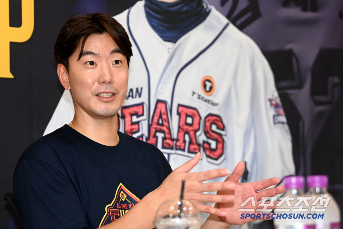 Good-bye Doosan shortstop GOAT Kim Jae-ho, the team that chose me first, and the team that I chose later