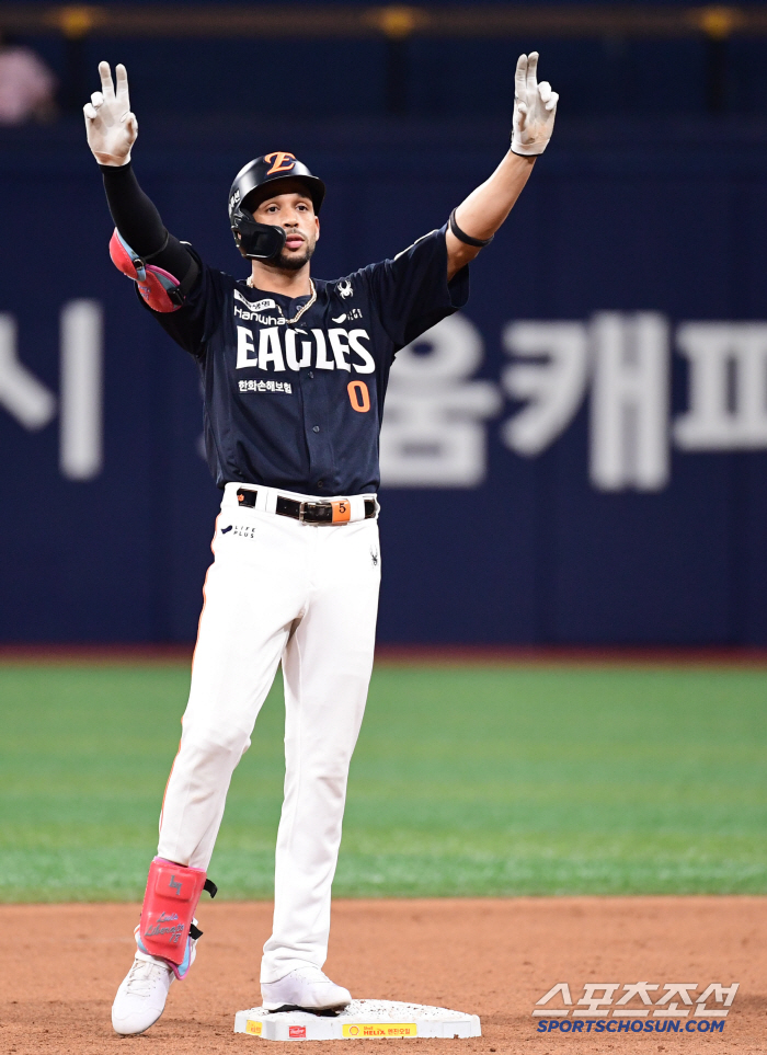 It's already been two weeks What should I do? A 6-week short-term part-time job conversion? Hanwha's happy concerns will be revealed in 4 weeks