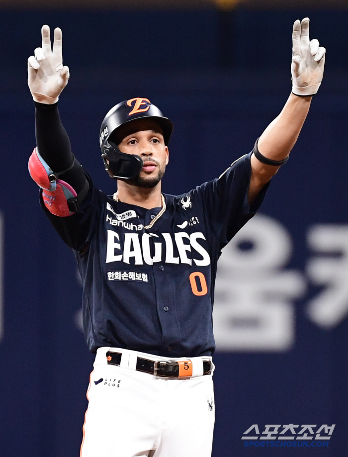 It's already been two weeks What should I do? A 6-week short-term part-time job conversion? Hanwha's happy concerns will be revealed in 4 weeks