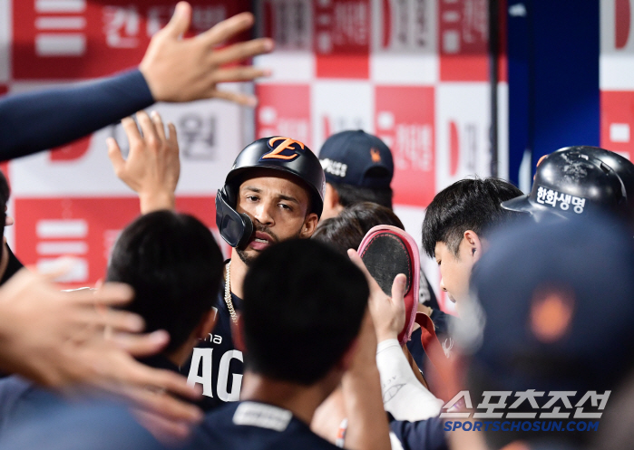 It's already been two weeks What should I do? A 6-week short-term part-time job conversion? Hanwha's happy concerns will be revealed in 4 weeks