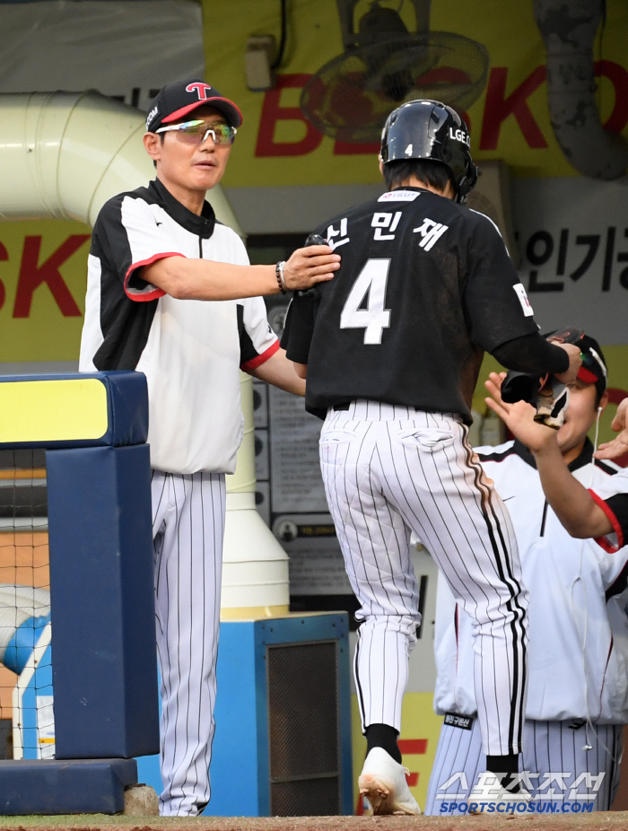  Coach Yeom Kyung-yeop Shin Min-jae scored with his fast feet
