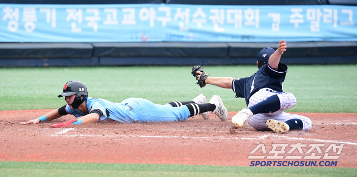  Hwimungo Kim Yong-hwi's unexpected rush to the home, scoring successfully
