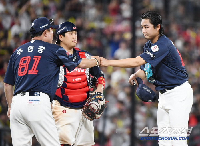  Joo Hyungkwang coach Jung Cheolwon, good job