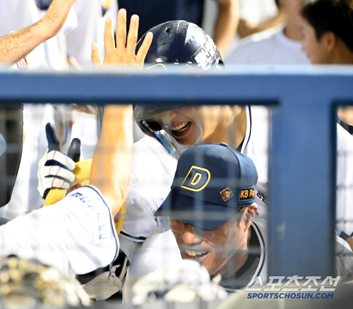  Kim Jae-hwan Up is acting head coach Cho Sung-hwan, three-run shot from behind!