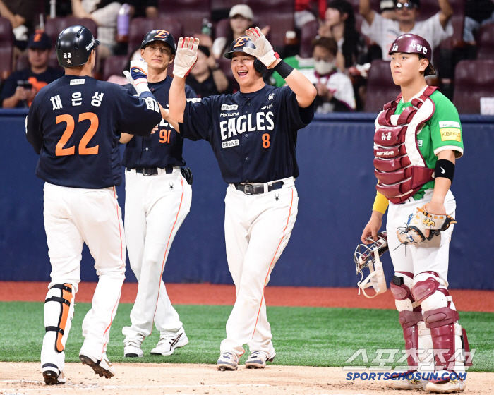  Roh Si-hwan's walk, Chae Eun-sung's two-run home run shot again today