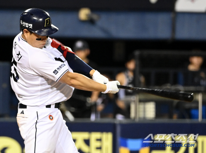  Yang Eui-ji, a timely RBI hit, has 1,900 hits in his career!