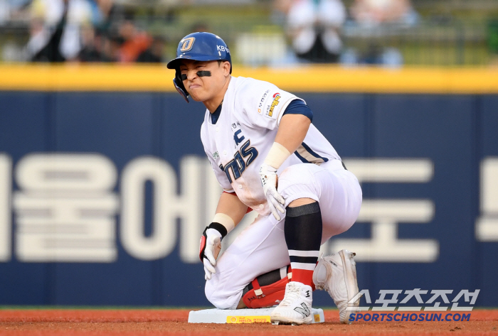 Riley's multi-win co-leader sweep Mak escapes losing streak by beating NC, SSG 