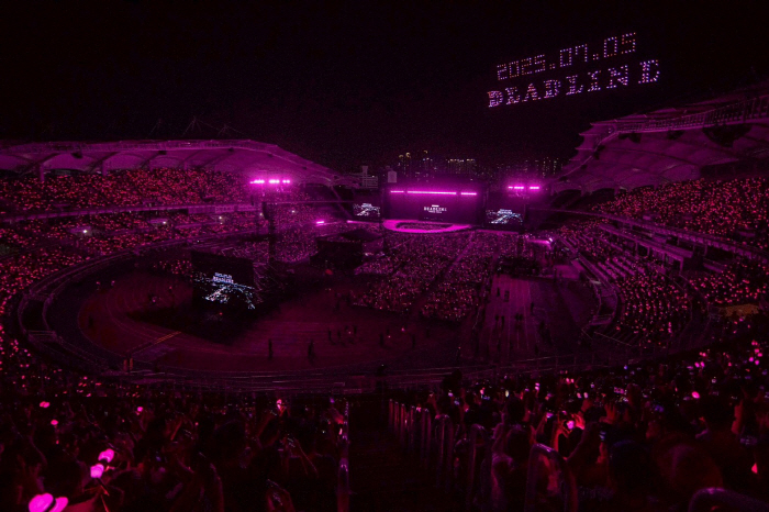  Full group BLACKPINK jumped back up...The reason why I've been Forever Young for 9 years (Roundup)