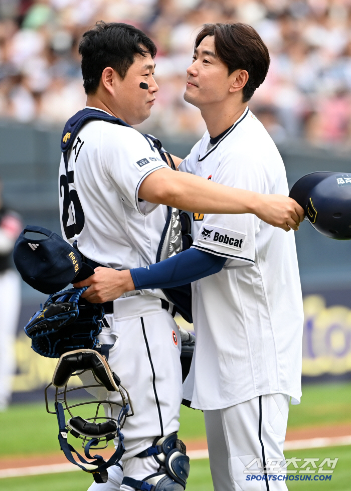 Why did Doosan bother to replace Kim Jae-ho in the middle of the first inning?