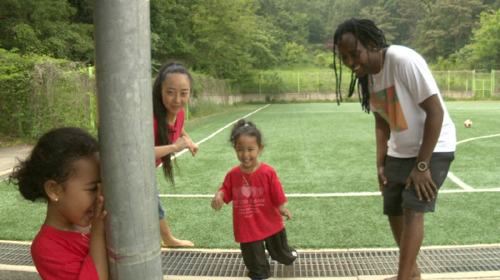 World star Gembe player settles down in Korea following love..Moonhee ♥ Ibe's love story