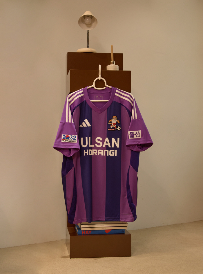 30 years ago, joy came true, Ulsan launched its first special 1996 season Newtro uniform