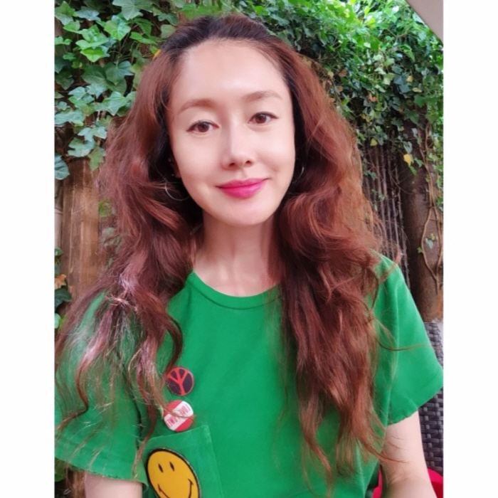 53-year-old Kim Jisoo has been living in Europe for 9 months...I like Korean food. 