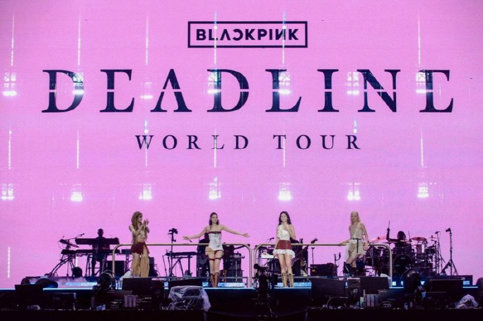 BLACKPINK's side to follow up on apology for controversy over zero-seat concert vision 