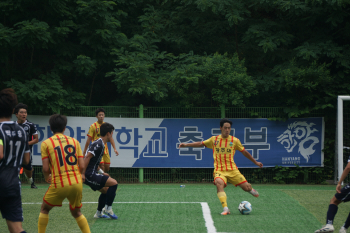  Korea University → Sungsil University has won three consecutive games, going straight to the round of 16, and the fate of the tournament has been decided