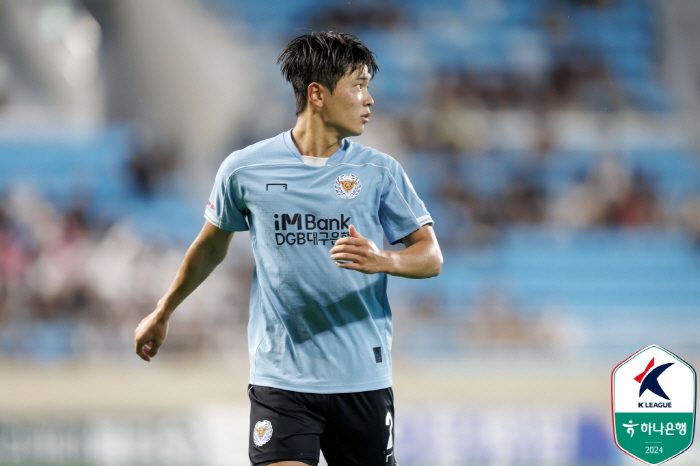 Did the big soccer slope fly away! Hwang Jae-won, a national defender, is on the verge of disappearing from the possibility of advancing to Serie A for the fourth time in history