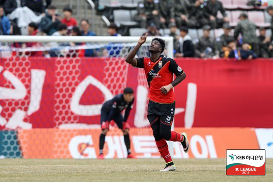  First and second part MVP  top scorer, Shinhwa Malkong of the K League returns to Korea after 7 years → Nest in Ulsan, champion...An explosion of anticipation for a welcome rain in a bone drought