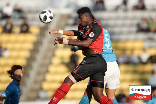  First and second part MVP  top scorer, Shinhwa Malkong of the K League returns to Korea after 7 years → Nest in Ulsan, champion...An explosion of anticipation for a welcome rain in a bone drought