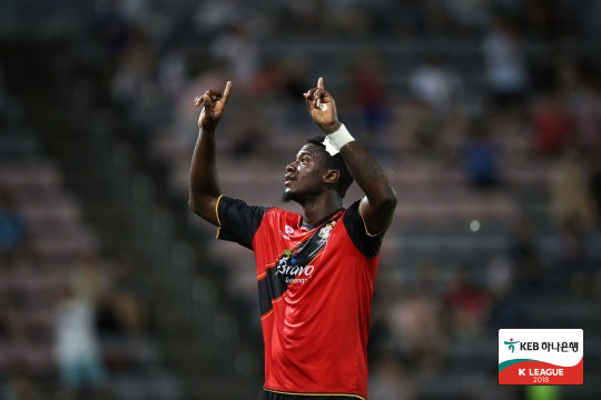  First and second part MVP  top scorer, Shinhwa Malkong of the K League returns to Korea after 7 years → Nest in Ulsan, champion...An explosion of anticipation for a welcome rain in a bone drought