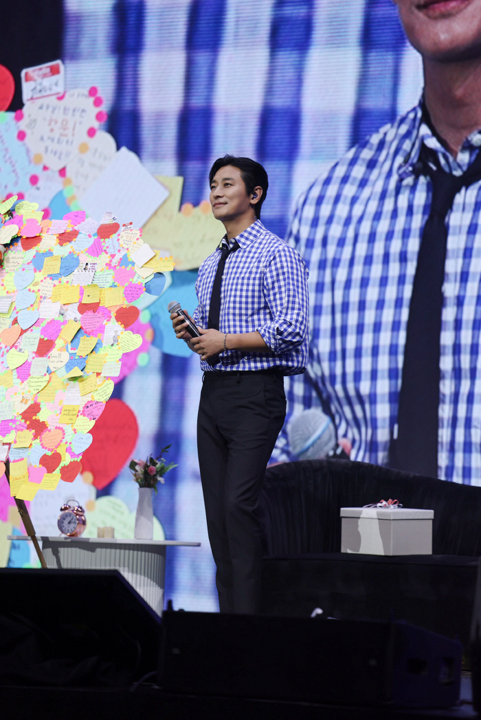 Joo Ji-hoon met 2,000 Bangkok fans in person..Repaying good works as an actor