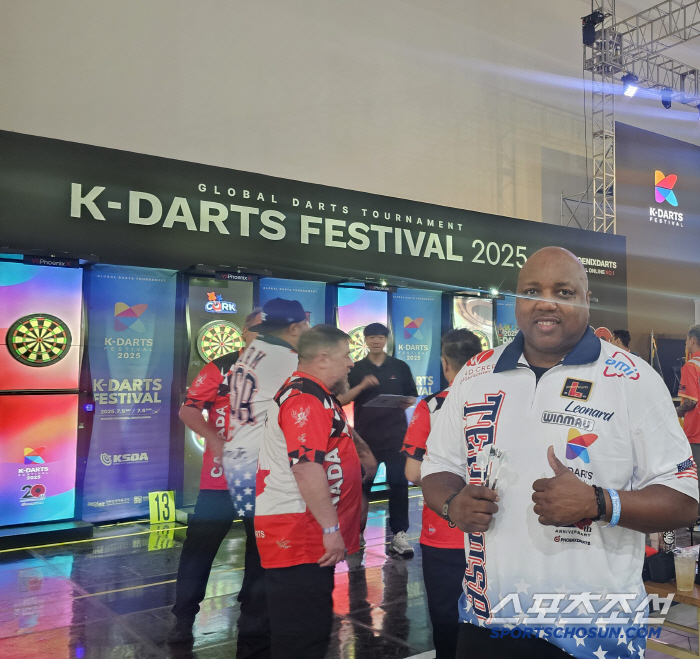 K darts, amazing! 3,500 people from all over the world who are obsessed with darts, Incheon Songdo Unjip, K-Dart Festival Seonghwang Top Ranker Han Woong-hee, and Top Ranker Gates, thumbs up!