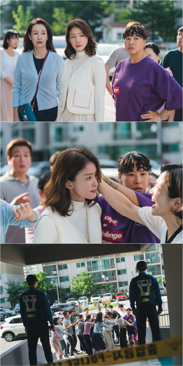 Lee Si-young was caught in the hair by an apartment resident...a chaotic scene (Salon de Holmes)