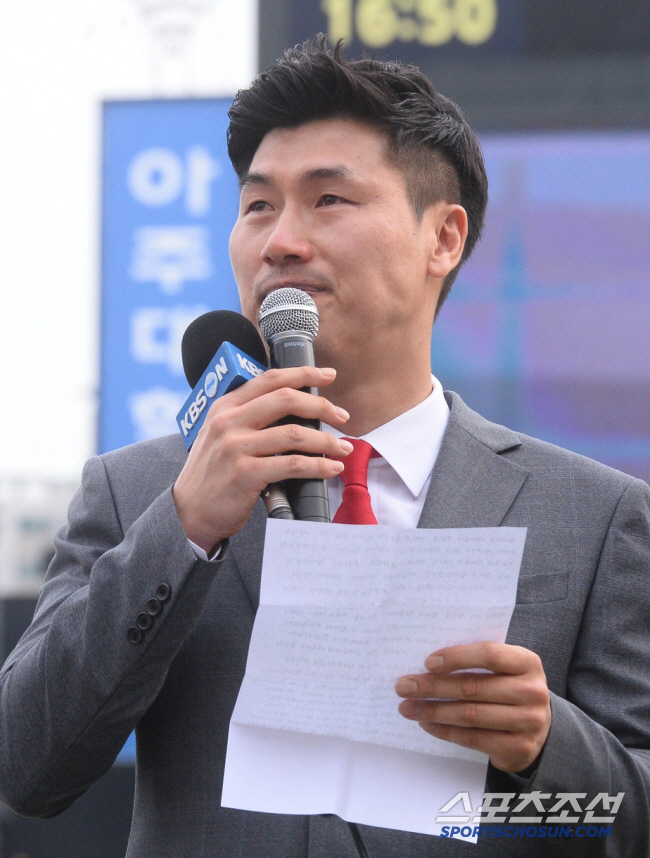  Jang Sung-ho, the head coach of the 'strongest baseball'...After 20 years with Lee Jong-beom, Haitai Line was re-established