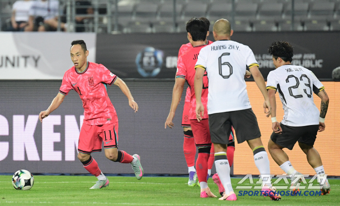  Moon Seonmin tries to break through the side quickly