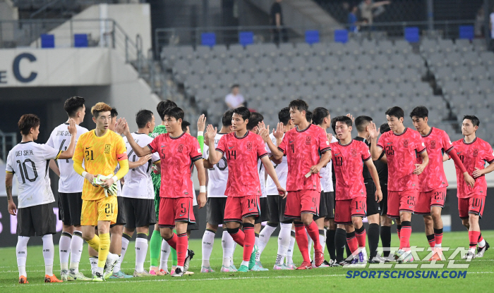  The national soccer team won 30 games against China