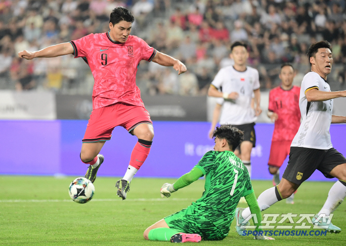 A powerful shot in front of Shorim soccer