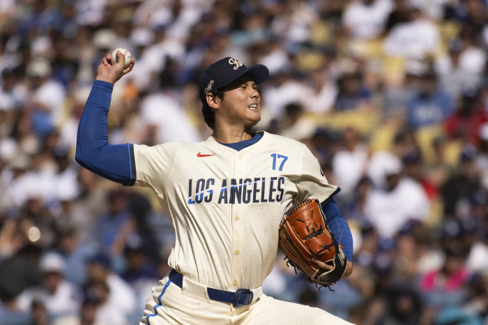 Pitcher Ohtani is rising and batter Ohtani is also struggling to work on the sideline over 30? The batting average of 0.2801 points and the OPS collapsed together