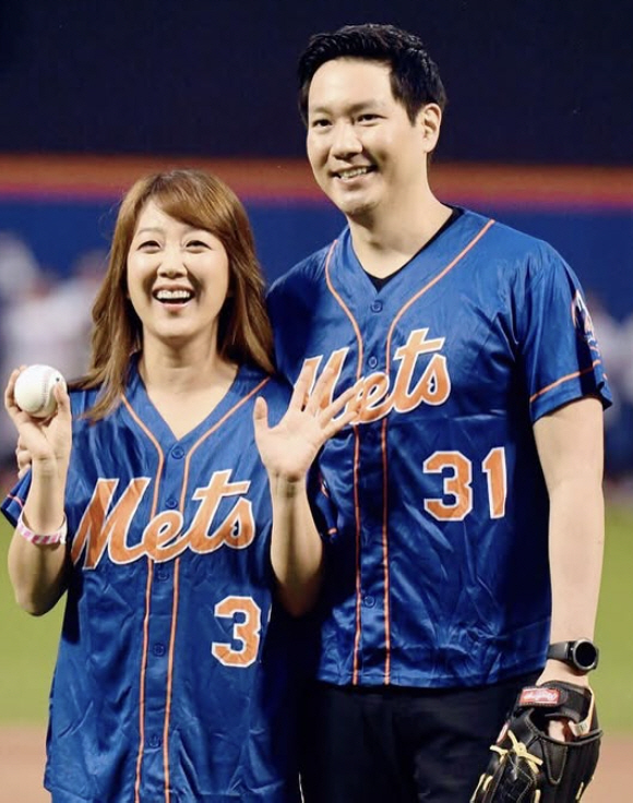 Seo Min-jung's high kick in New York has already been 20 years, and I'm worried that you'll be disappointed with my old self. 