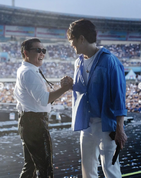Son Heung-min Makes Surprise Appearance at Psy’s ‘Summer Swag Show’