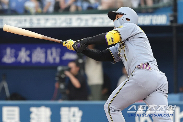 Team ERA 1.94 and 5 starting pitchers in 1 point range after 75 games...The super-special Hanshin mound. Does this make sense? 