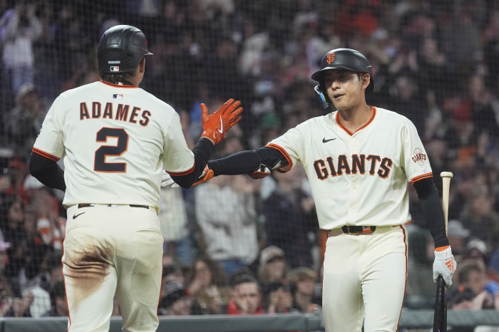 0 hard hits Lee Jung-hoo, heaven help! 108km missed hit with RBI → 2 consecutive hits