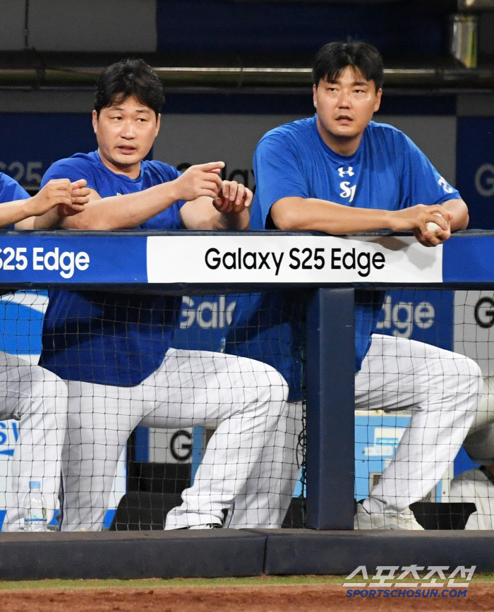 I can't believe it, Samsung, you lose like this.. Garabito Kim Jae Yoon Kim Tae Hoon Oh Seung Hwan's series of bungs! → NC's big inning in the seventh inning. 109 sweaty wins