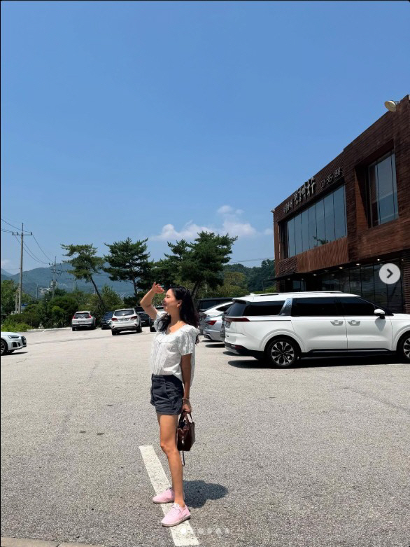 Jang Dong-gun ♥ Ko So-young, Legendary Gakseonmi and Pink Sneakers...Is this combination real?