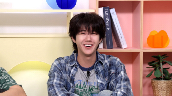 Kim Dong Jun, is it Han Ga-in? Kwanghee tries to unlock Hong Jin-kyung's phone that looks like him (Ok Moon-ah)