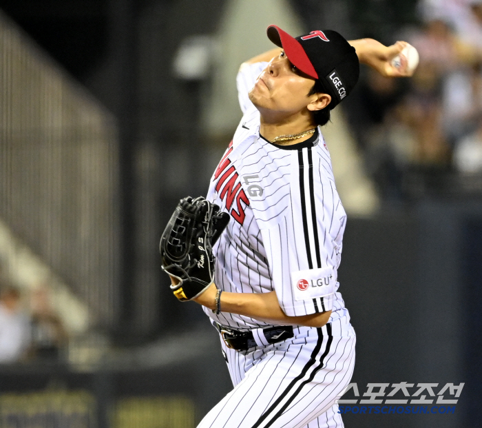 LG barely managed to keep second place. Tied by foot baseball in the 7th inning → Kim Hyun-soo's thrilling come-from-behind hit, 4-3 come-from-behind victory. Kiwoom 6 consecutive losses → 60 losses 